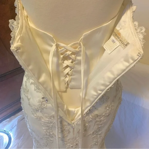 Sottero and Midgley Haute Couture wedding dress gown size 8 Ivory - Picture 4 of 15